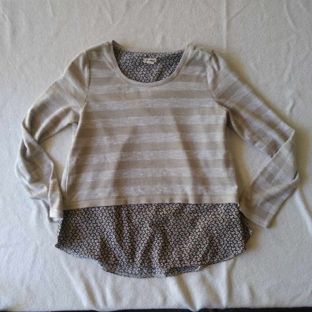 Layer blouse sweater